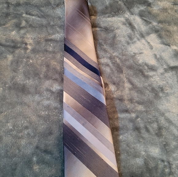 all regular ties in colors shown.   perfect for a new graduate - Picture 1 of 6